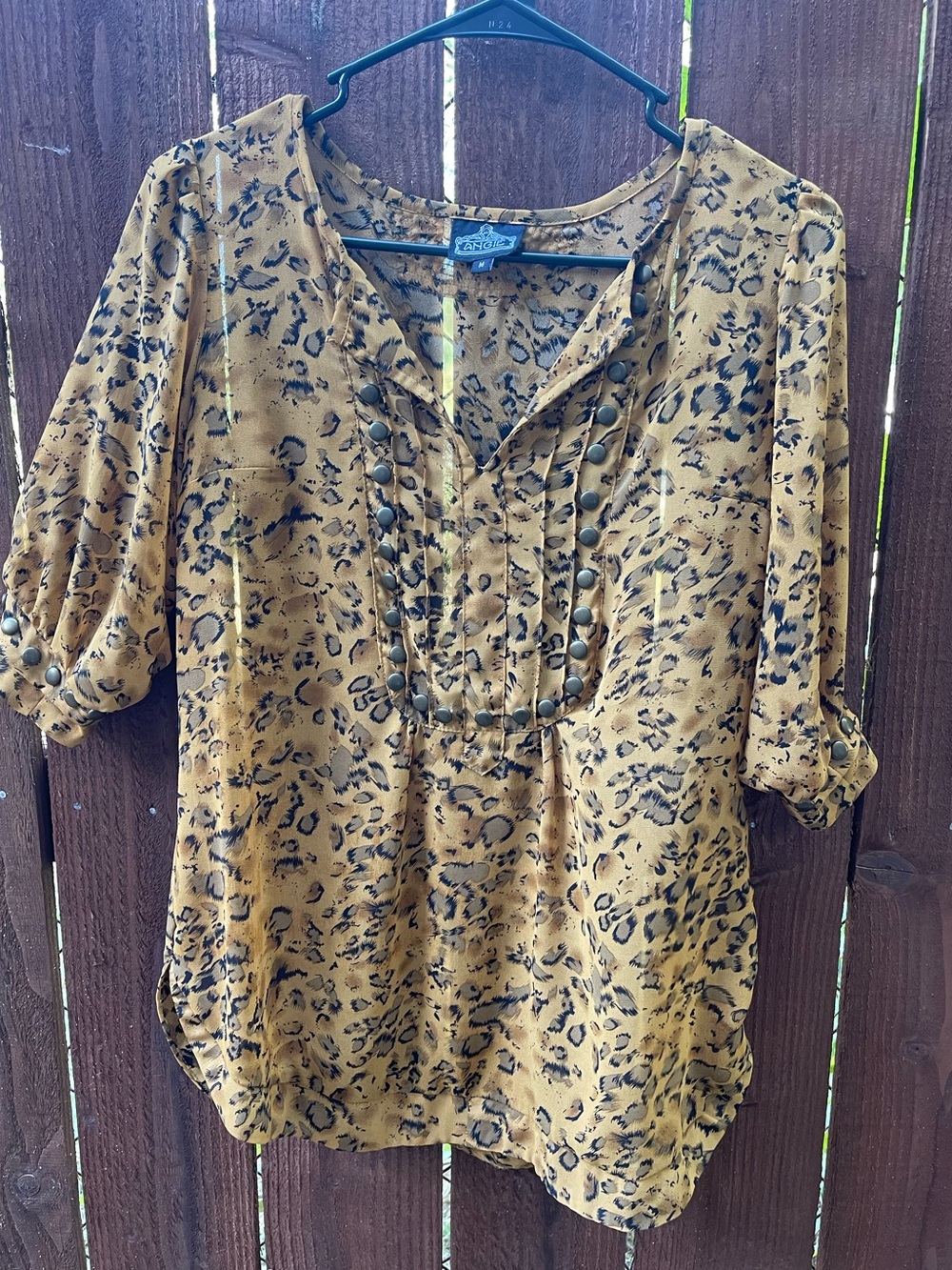 Angie Animal Print Boho Half Sleeve Sheer Edgy Peasant Top w Curved Hem Sz M
